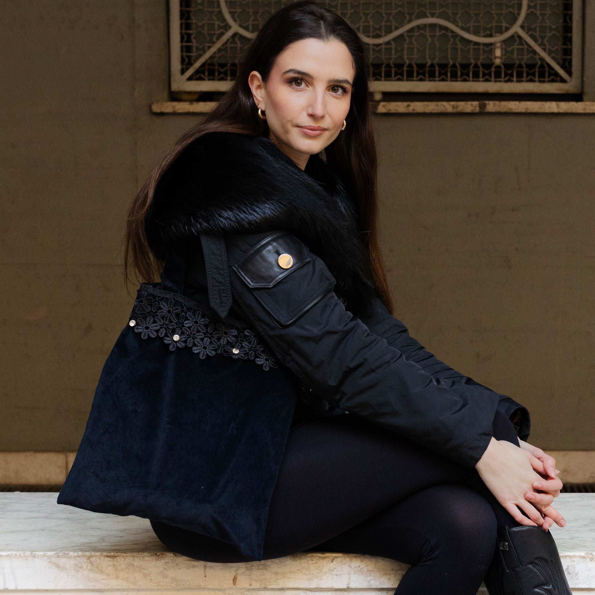 Dettaglio borsa tote velluto merletto e fodera cotone