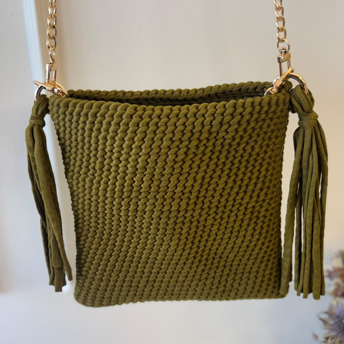 Borsa Cotton Essential Olive verde con frange