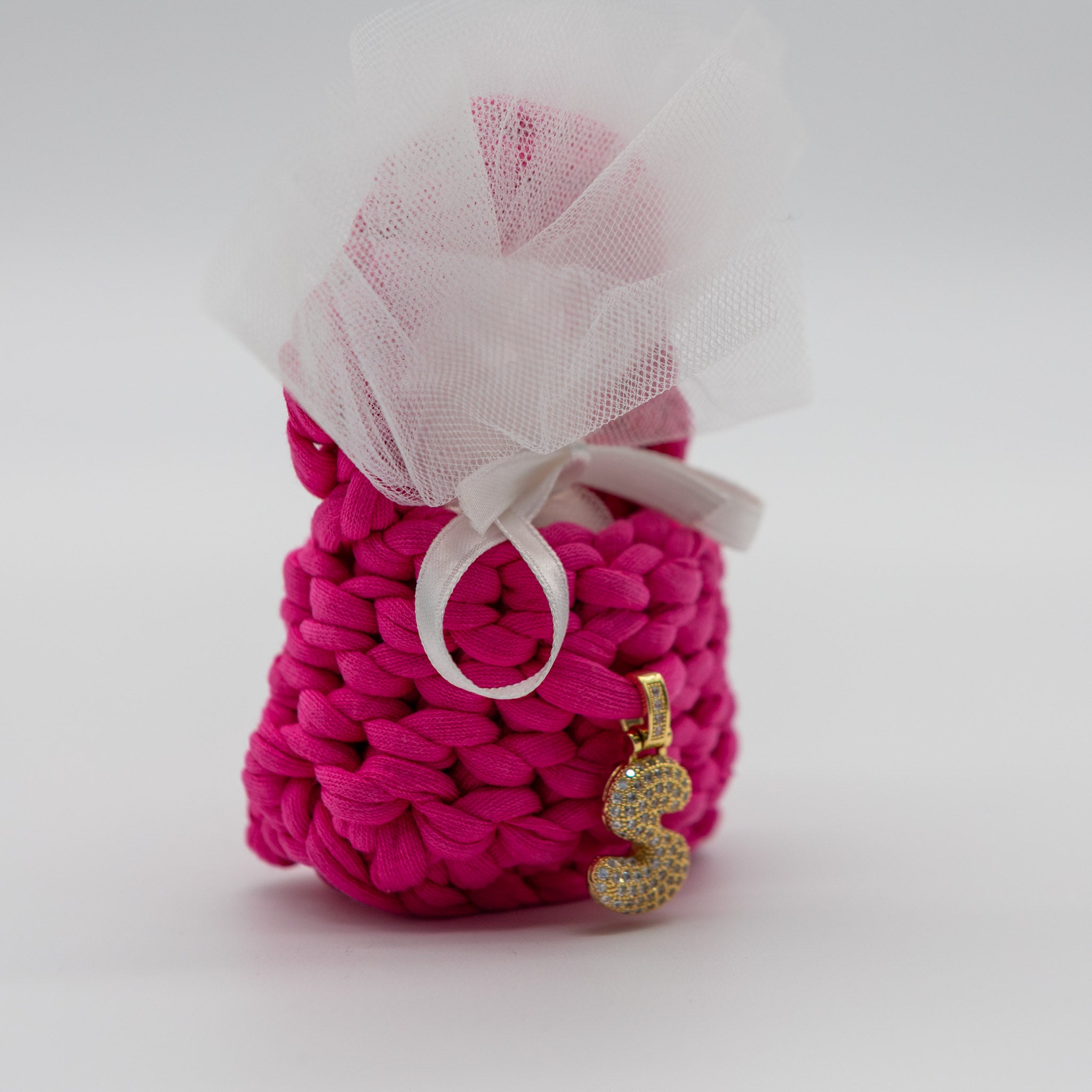 Cestino bomboniera dettaglio ciondolo decorativo