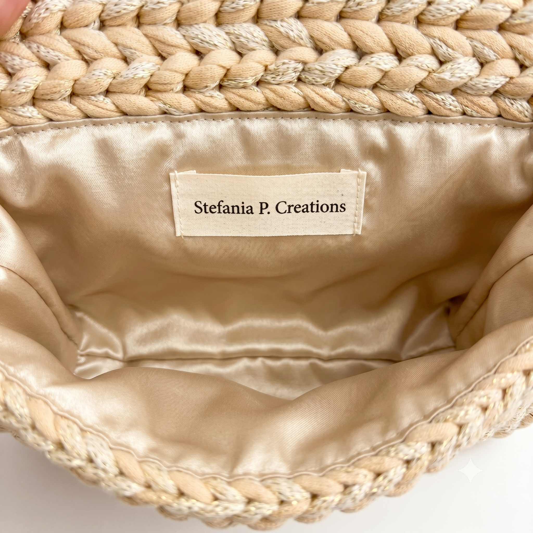 TRAMA DI STELLE - Borsa Crochet Beige con Cristalli e Catena Oro
