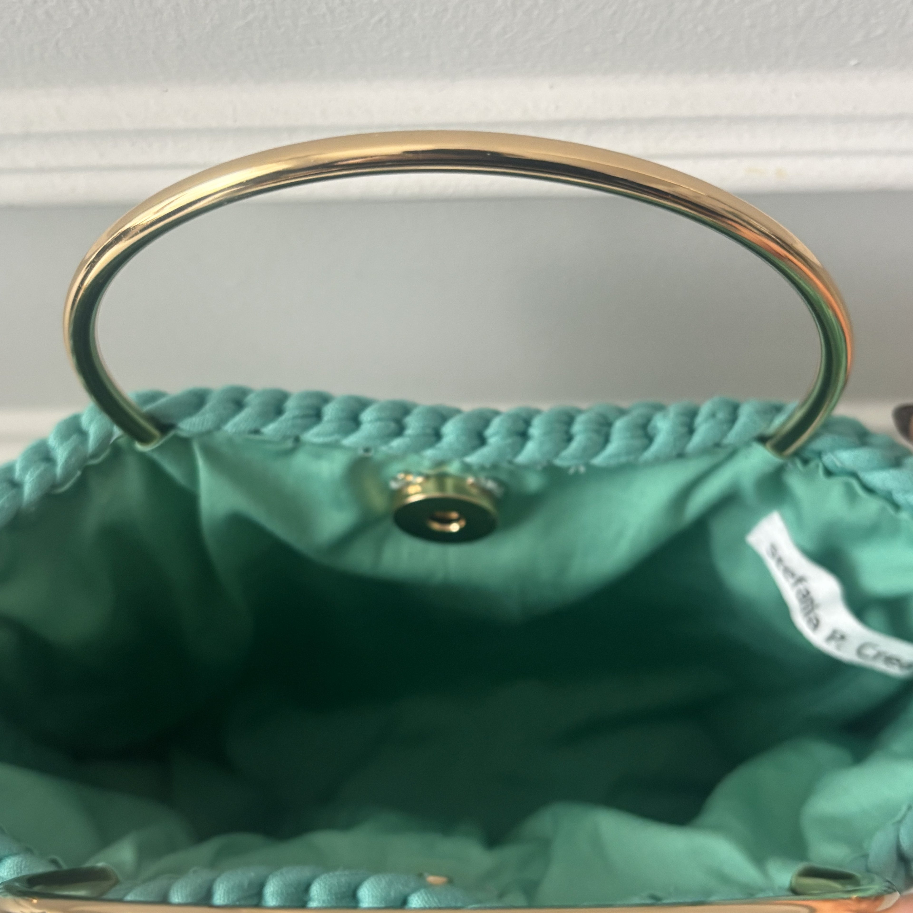 Dettaglio borsa Lady Mint fascia decorativa