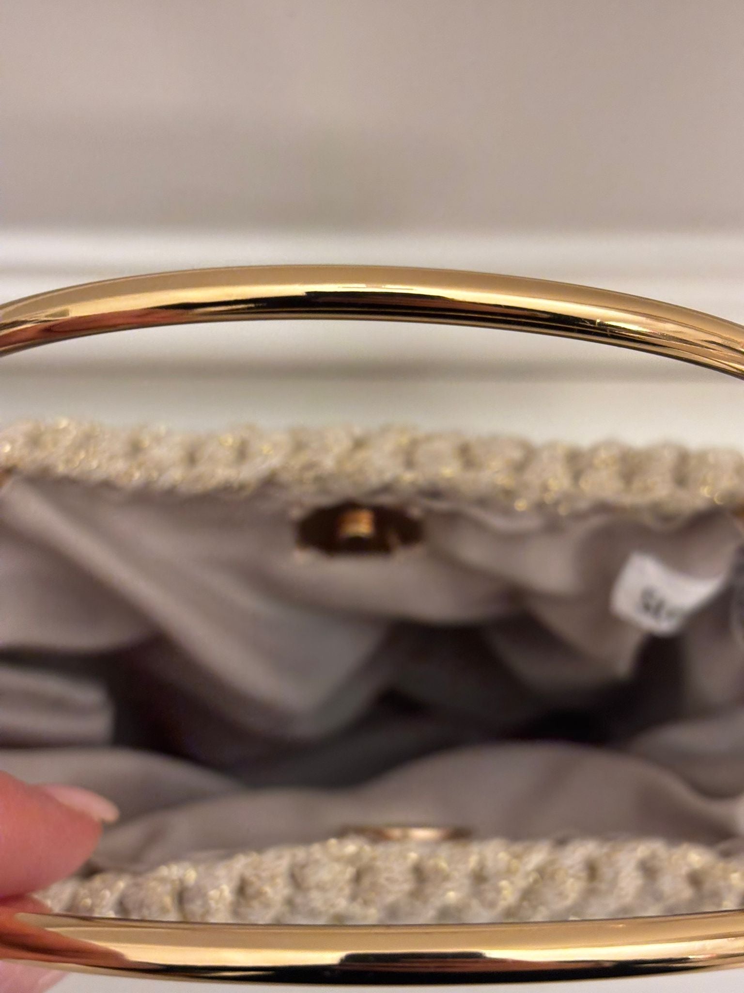 borsa dorata interno